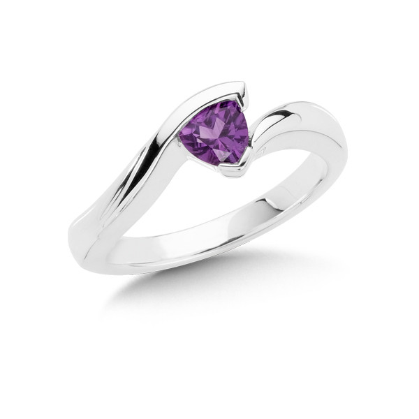 Amethyst Ring: Aurora Green Amethyst Ring